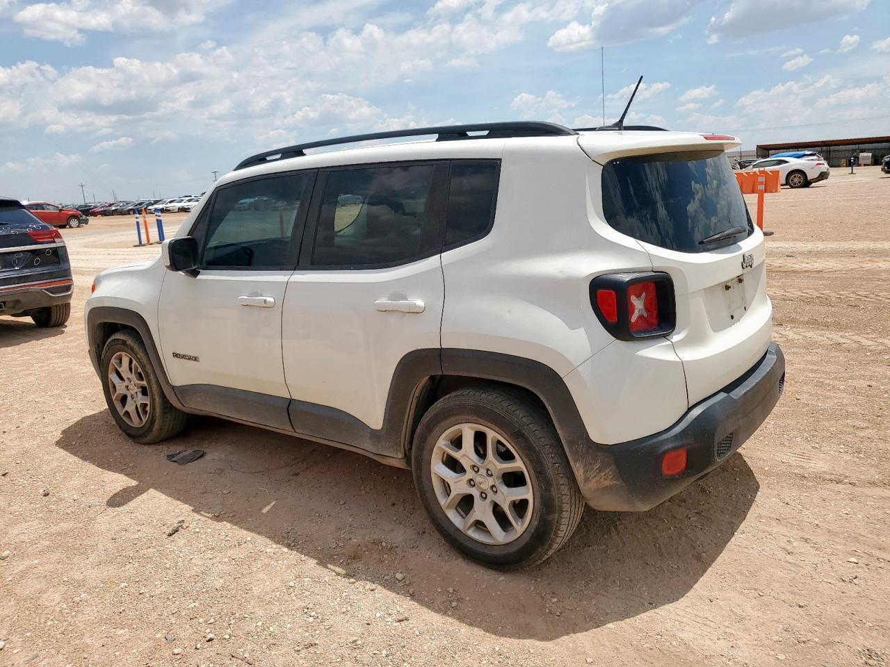 2017 Jeep Renegade Latitude - Фото 2
