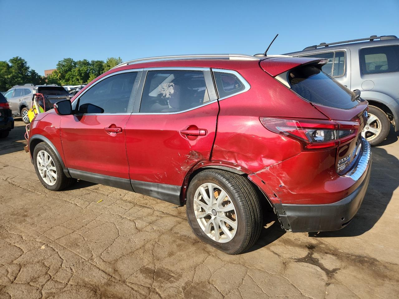 2020 Nissan Rogue Sport S - Image 2