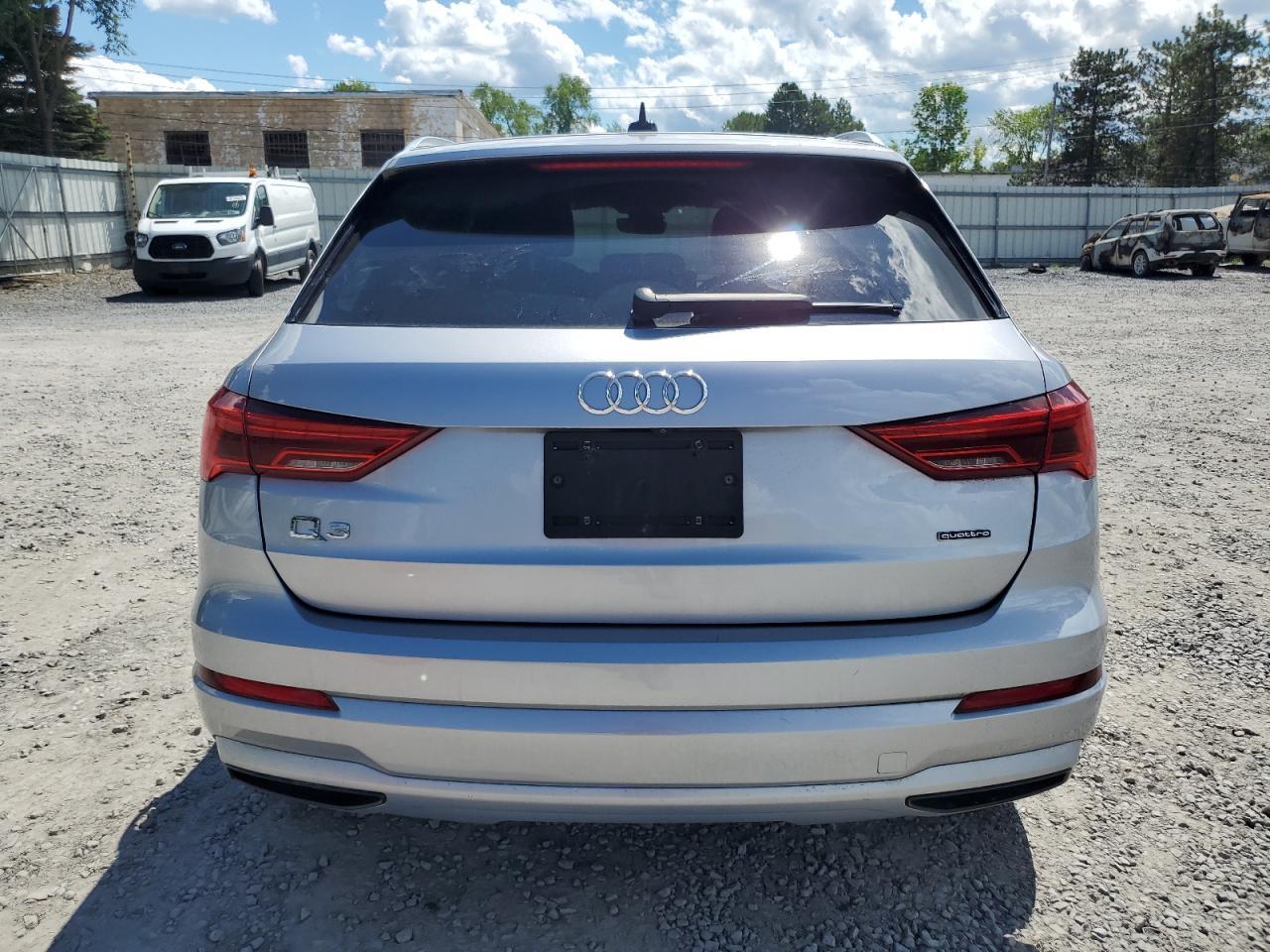 2021 Audi Q3 Premium 40 - Фото 6