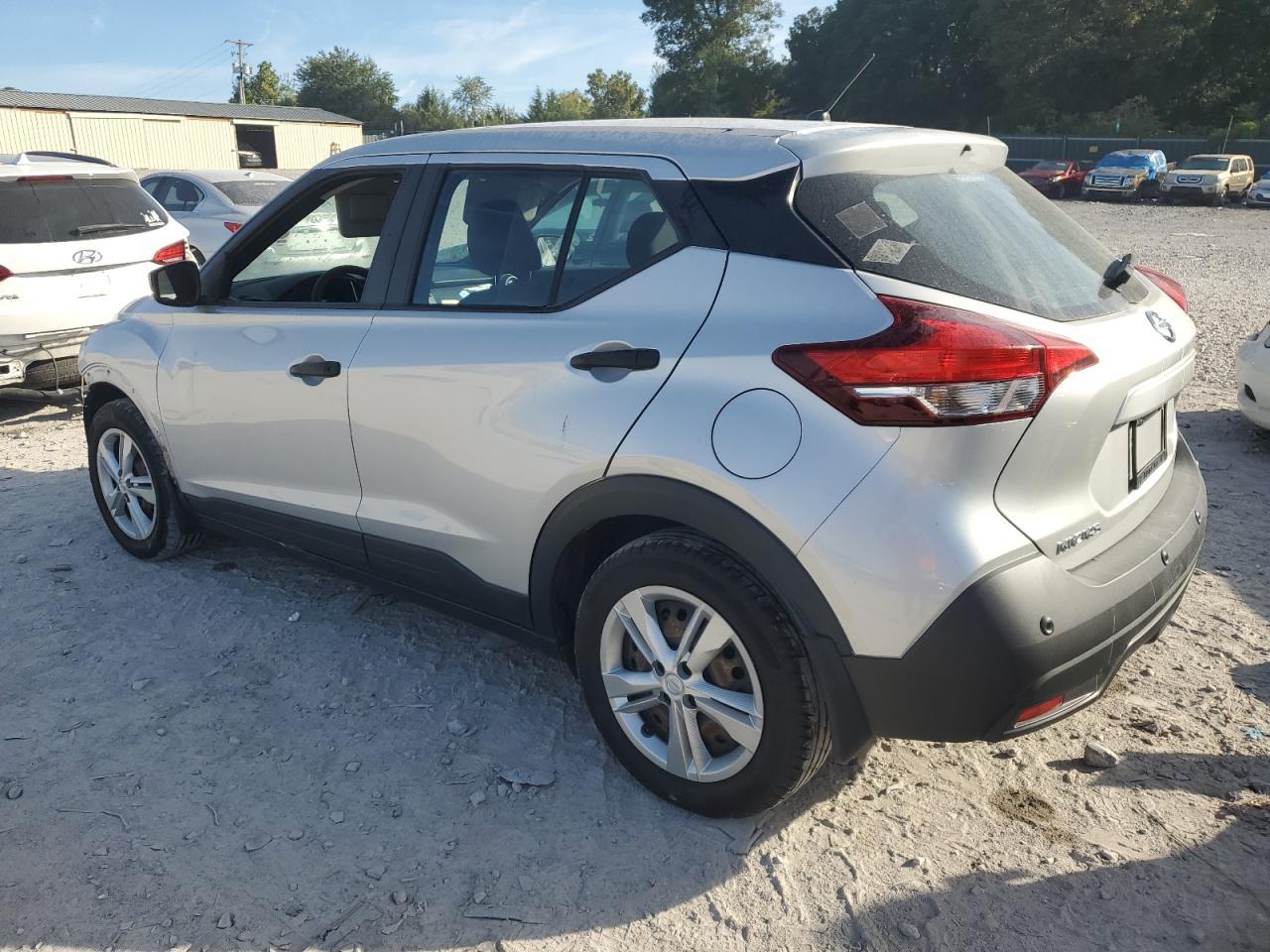 2020 Nissan Kicks S - Image 2