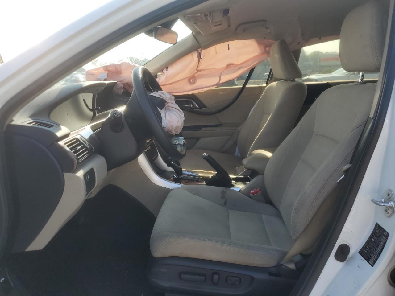 2017 Honda Accord Hybrid - Image 7