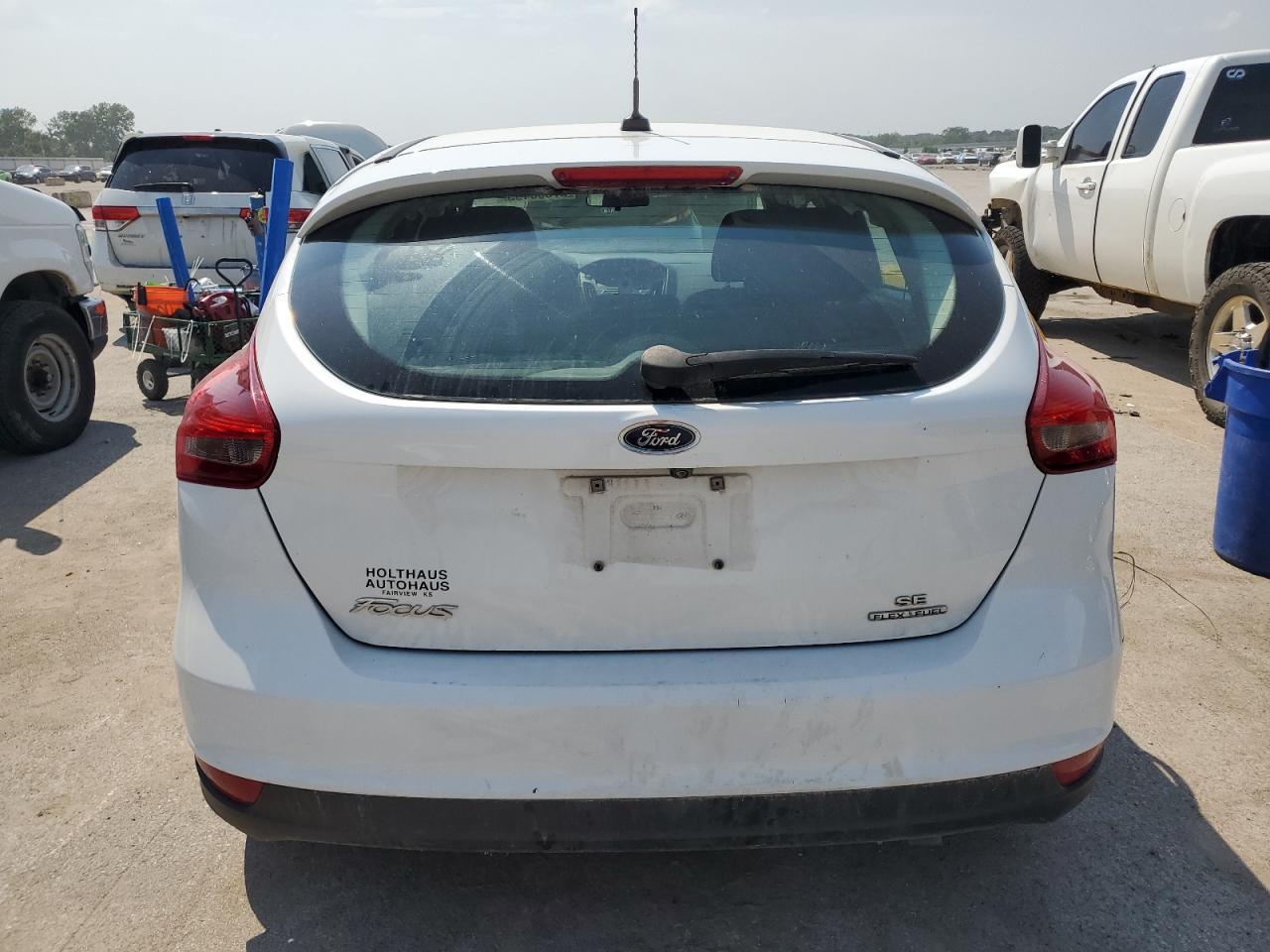 2016 Ford Focus Se - Фото 6