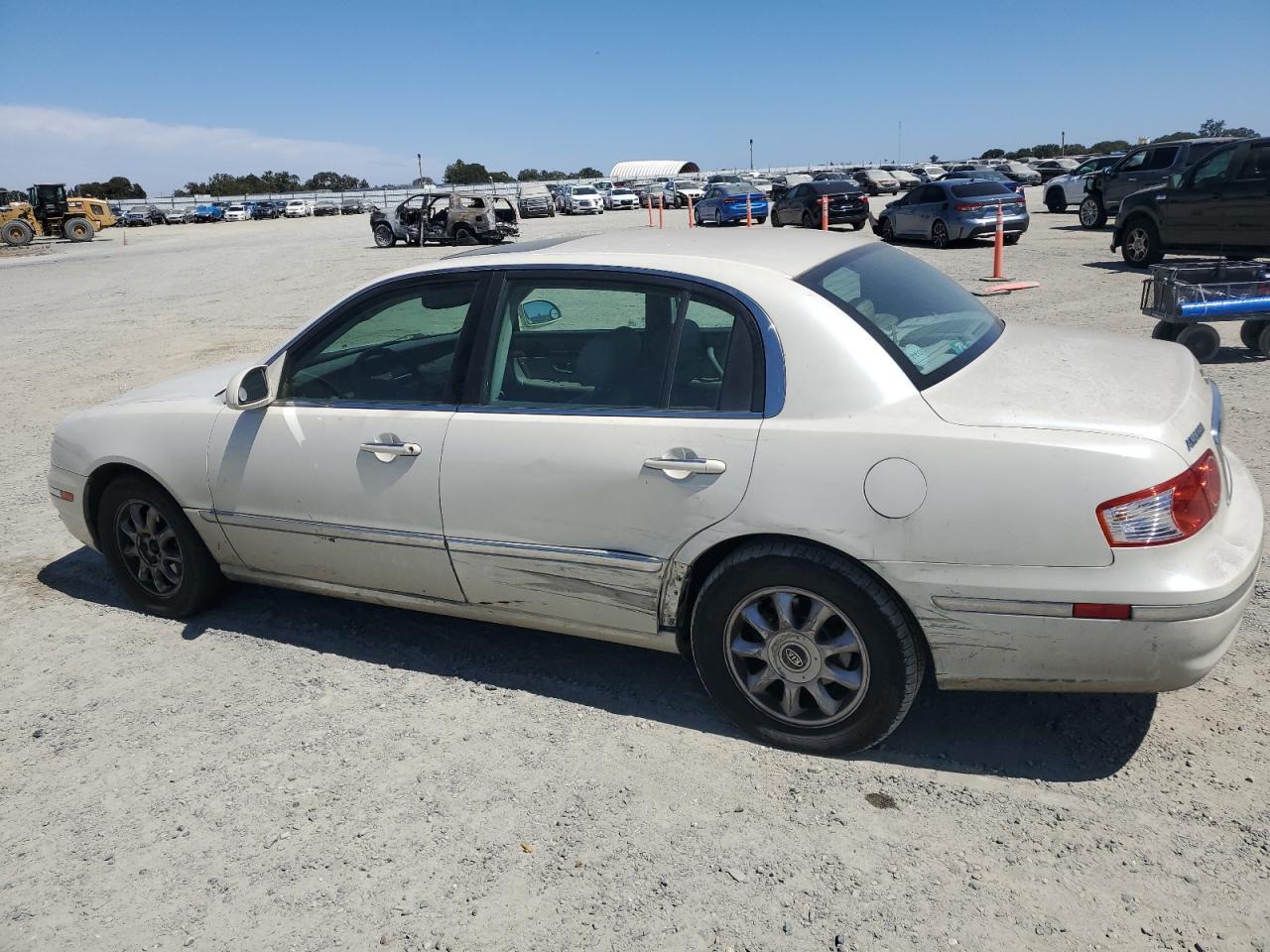 2005 Kia Amanti - Фото 2