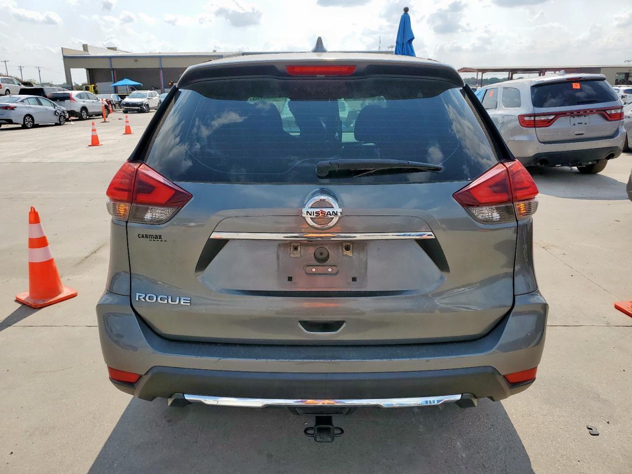 2017 Nissan Rogue S - Фото 6