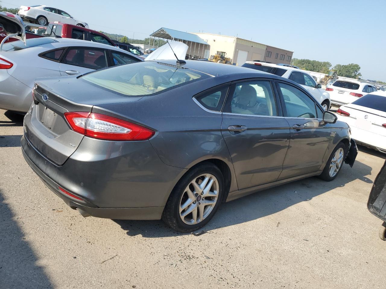 2014 Ford Fusion Se - Image 3