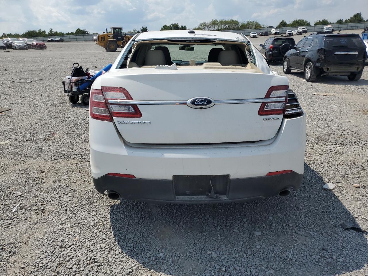 2015 Ford Taurus Se - Фото 6