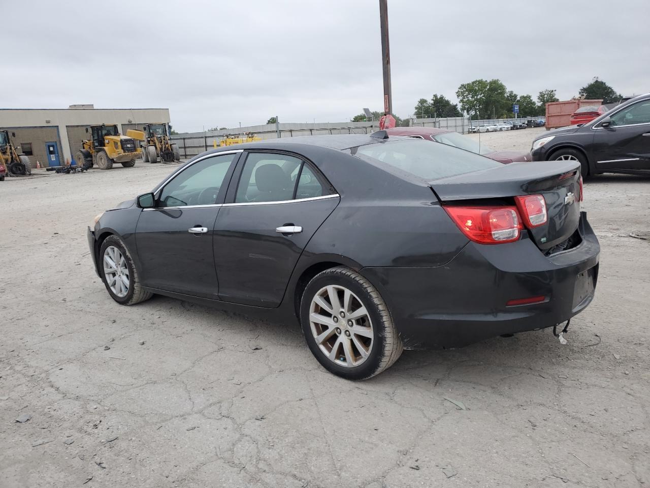 2014 Chevrolet Malibu 2Lt - Image 2