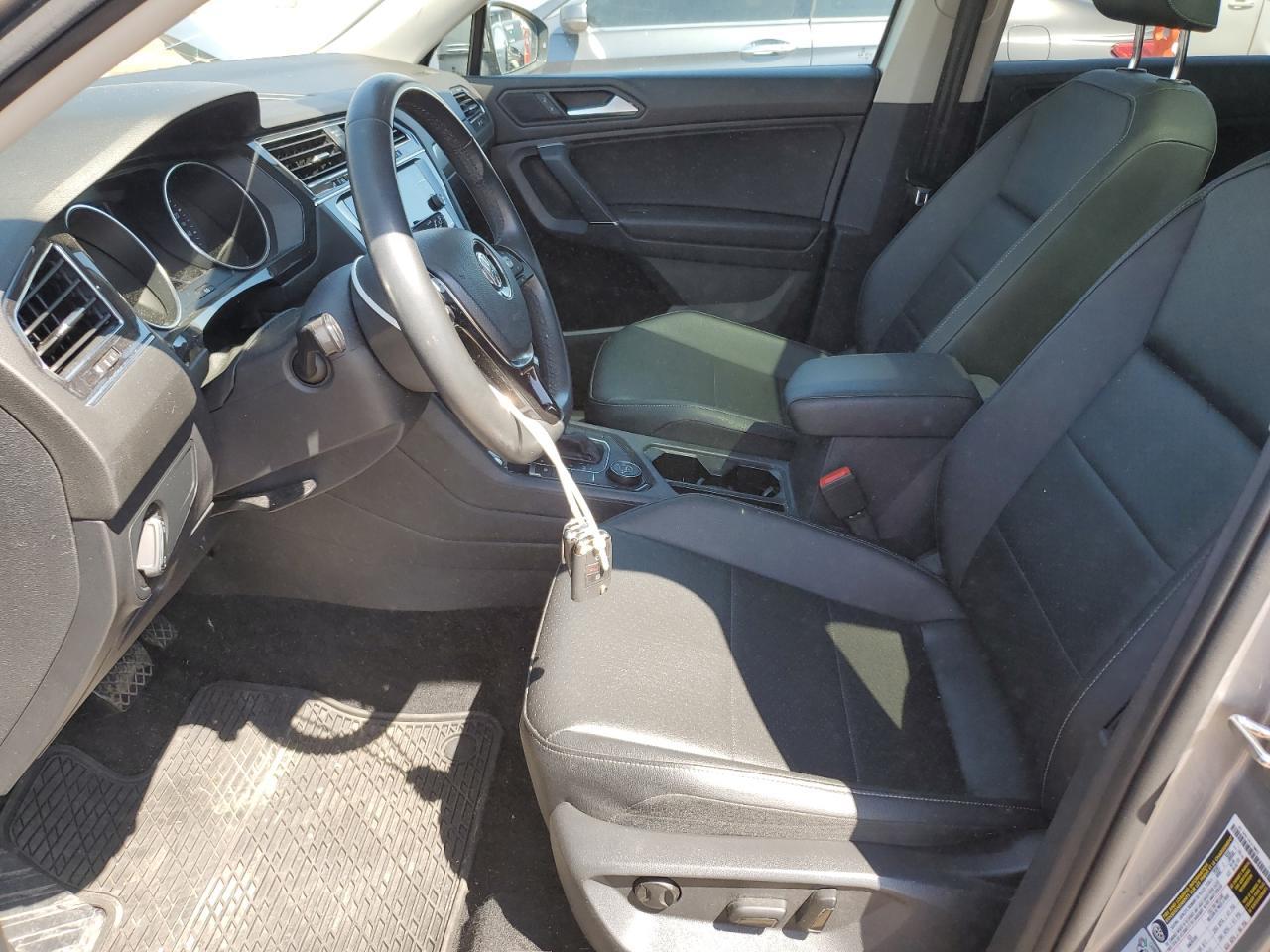 2020 Volkswagen Tiguan Se - Фото 7