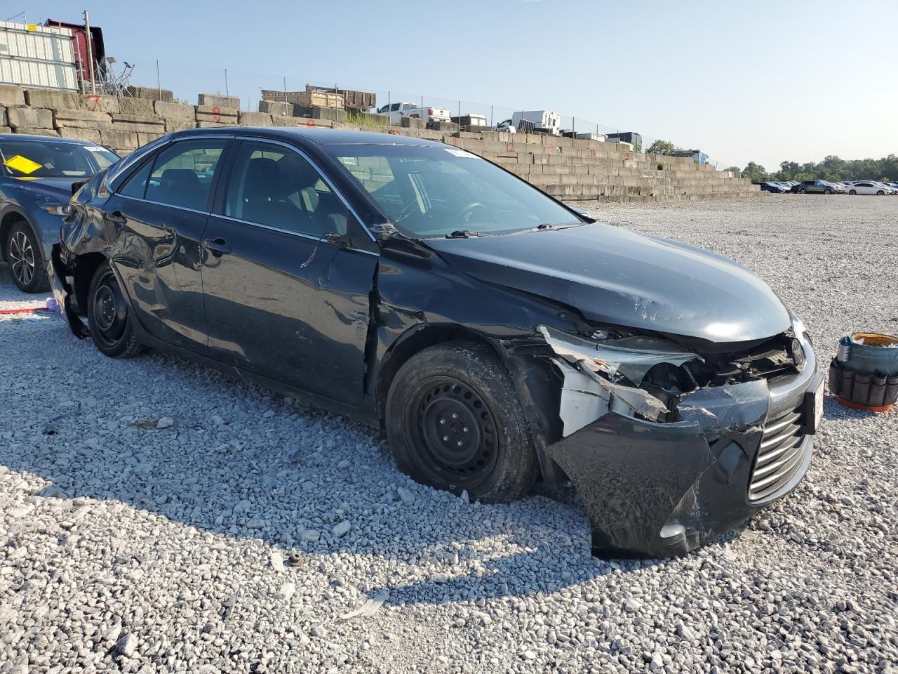 2015 Toyota Camry Le - Image 4