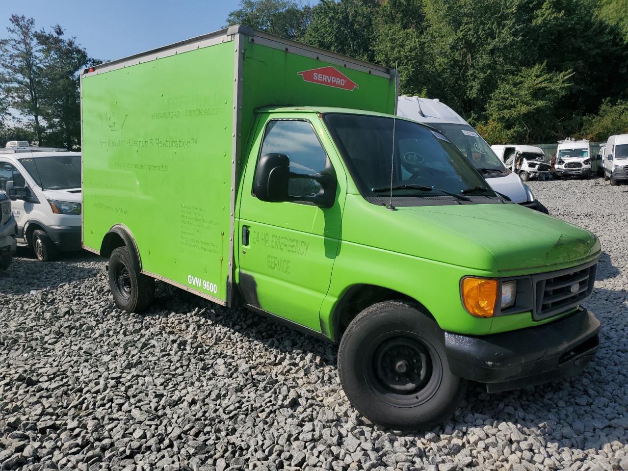 2003 Ford Econoline E350 Super Duty Cutaway Van E350 Super Duty Cutaway Van - Фото 4