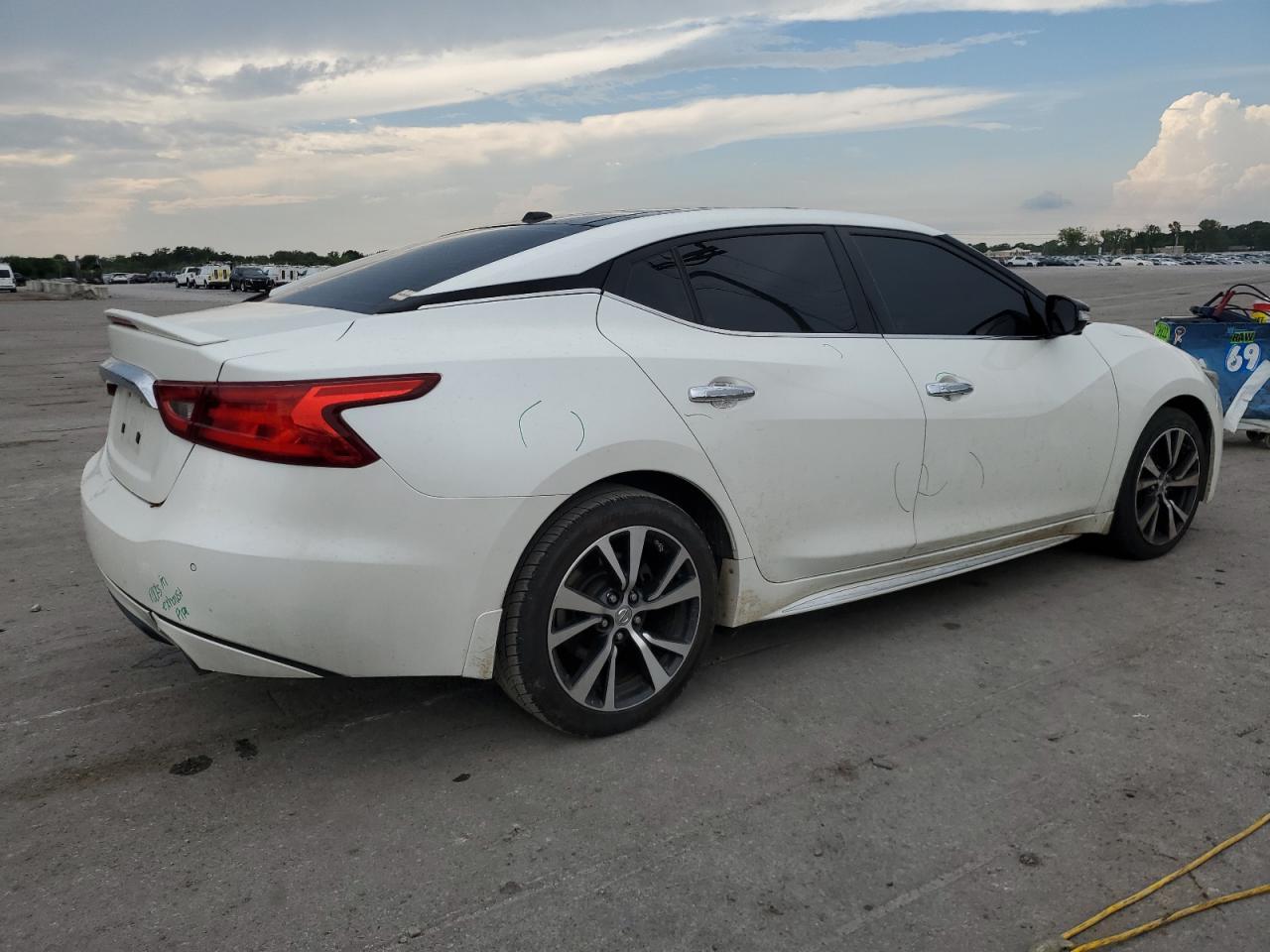 2016 Nissan Maxima 3.5S - Image 3