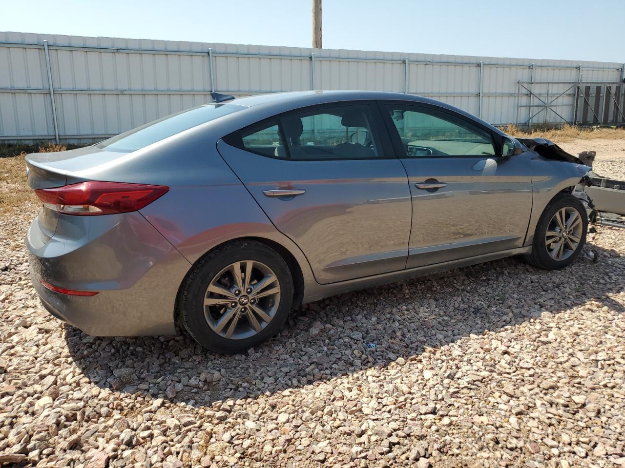 2018 Hyundai Elantra Sel - Фото 3