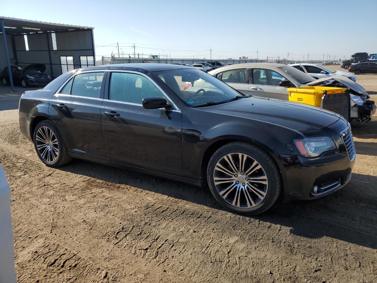 2013 Chrysler 300 S - Image 4