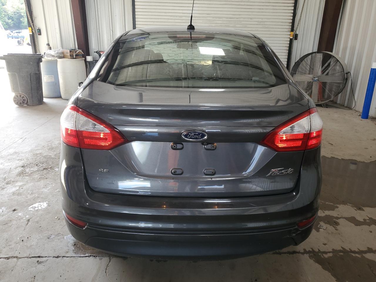 2019 Ford Fiesta Se - Image 6