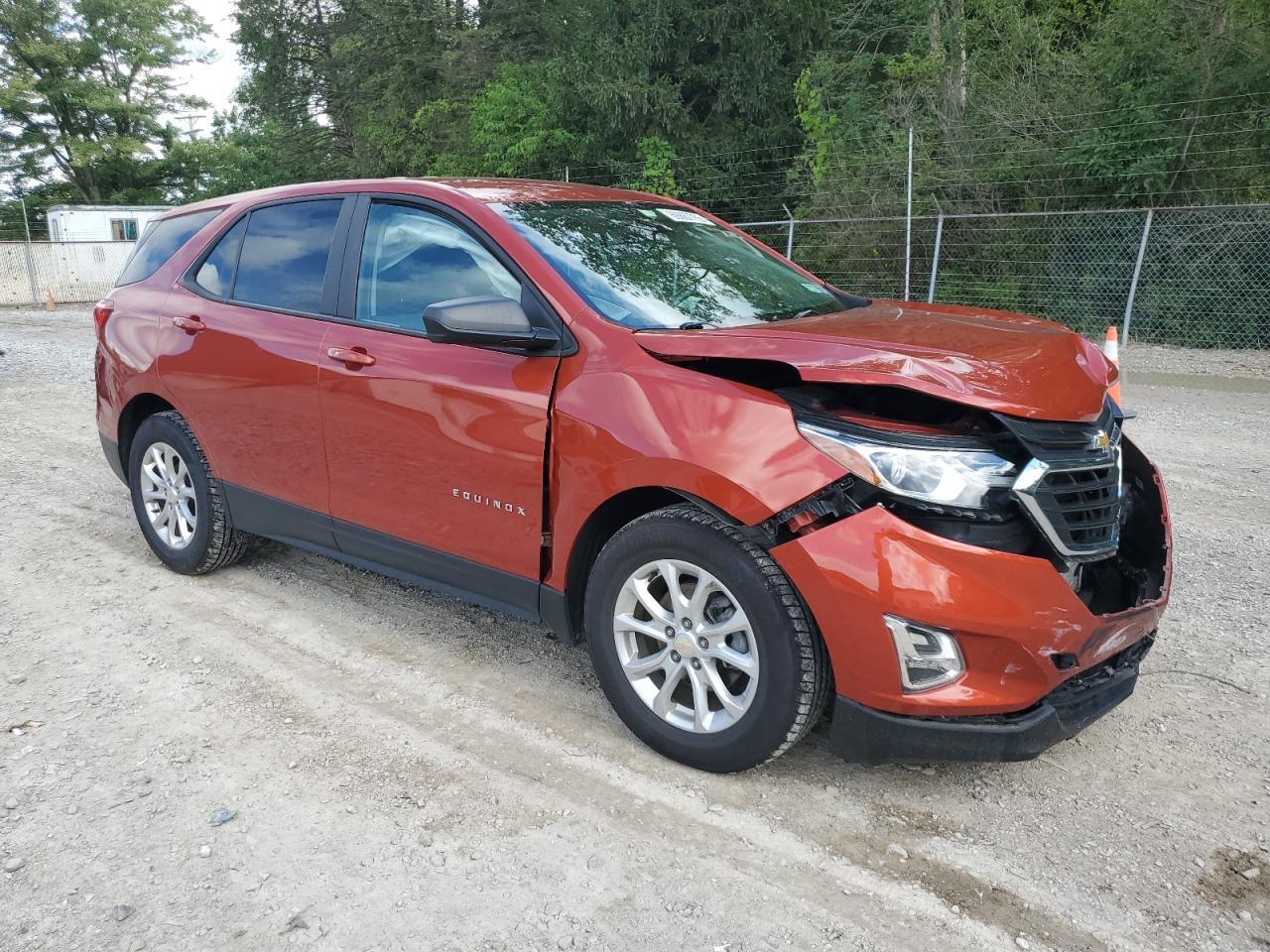 2020 Chevrolet Equinox Ls - Image 4