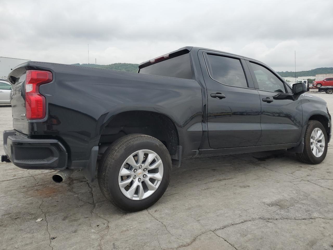 2025 Chevrolet Silverado C1500 Custom - Фото 3