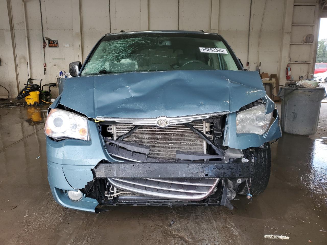 2008 Chrysler Town & Country Limited - Фото 5