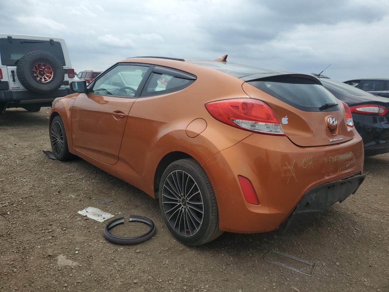 2013 Hyundai Veloster - Фото 2