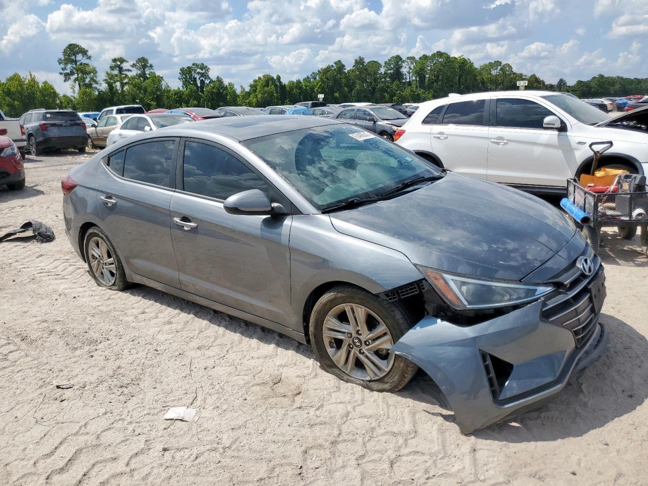 2019 Hyundai Elantra Sel - Image 4