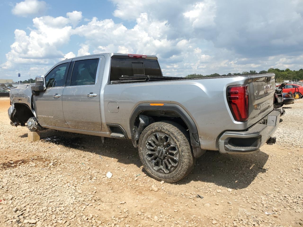 2025 GMC Sierra K2500 Denali - Image 2