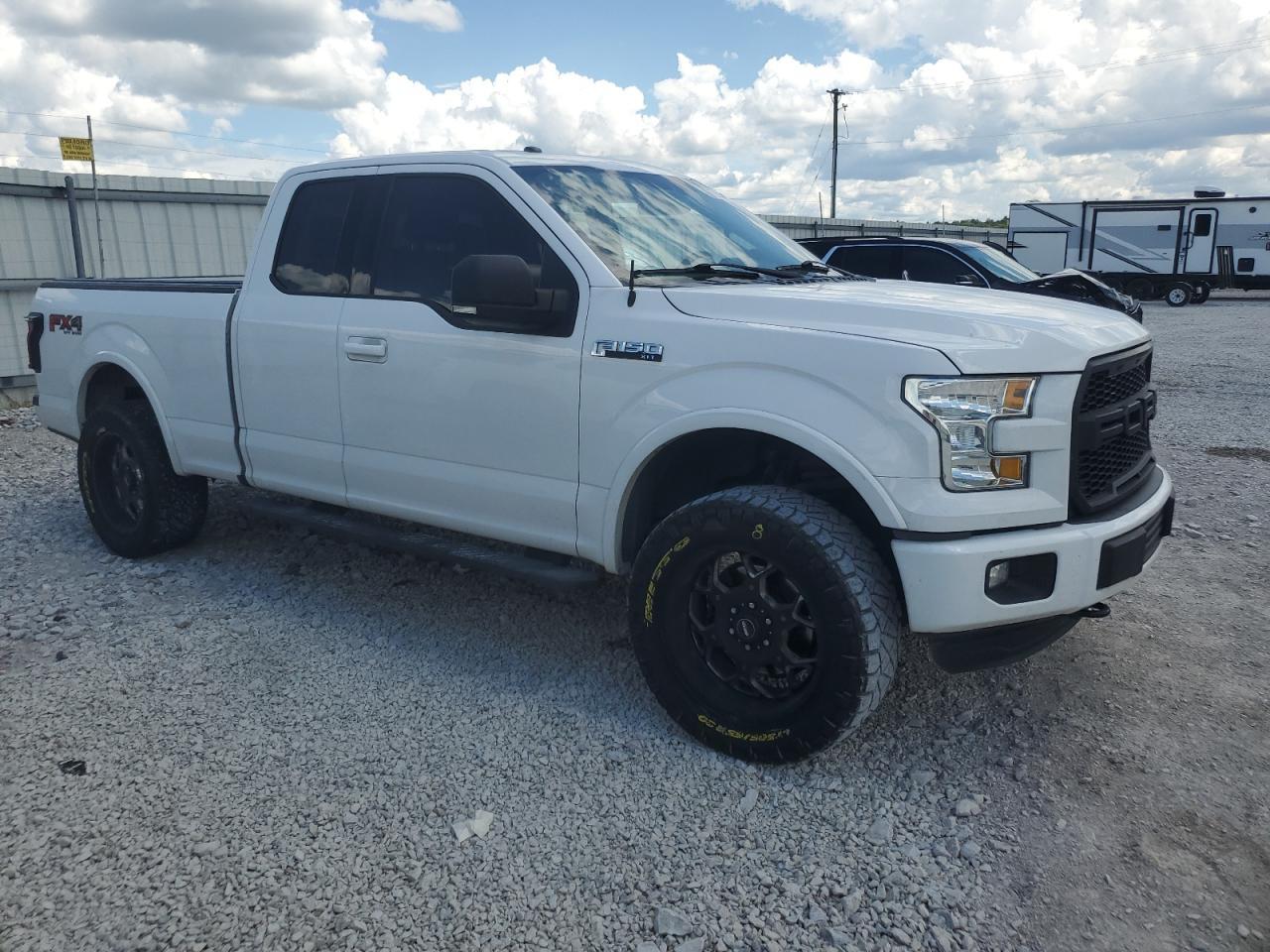 2016 Ford F150 Super Cab - Image 4