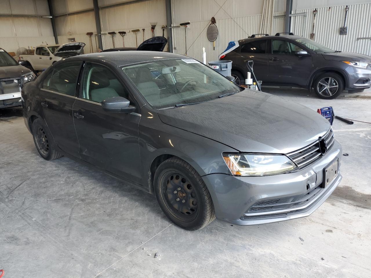 2017 Volkswagen Jetta S - Фото 4
