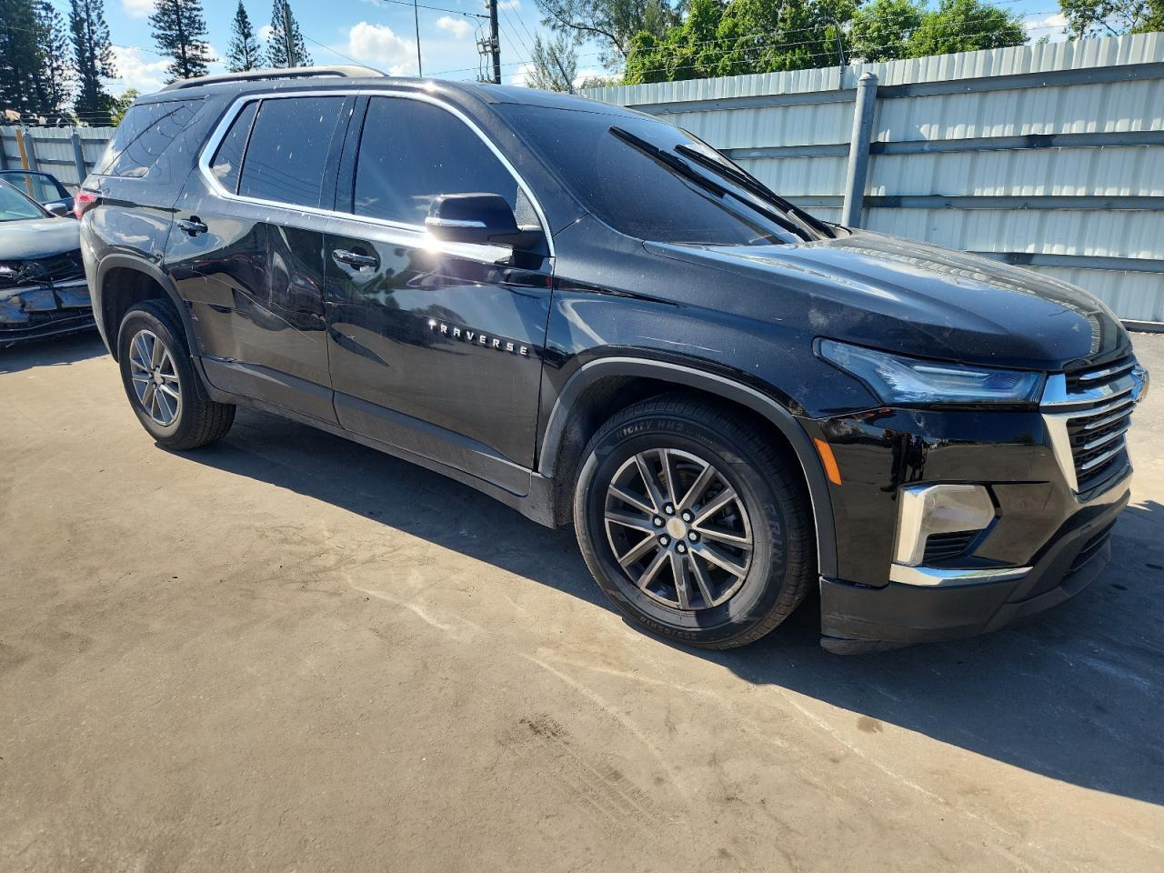 2023 Chevrolet Traverse Lt - Фото 4