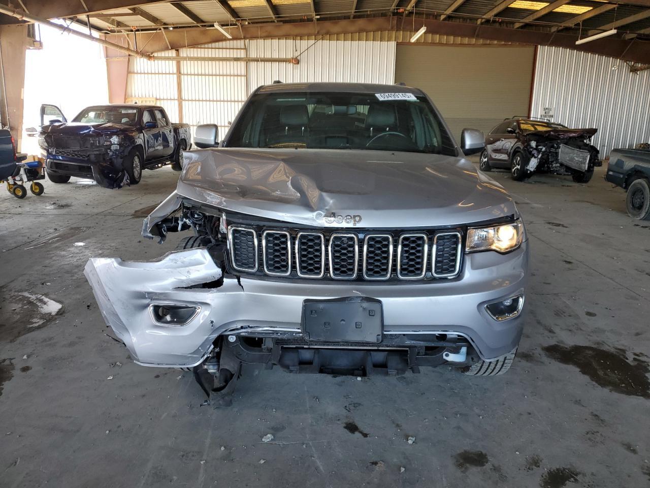 2020 Jeep Grand Cherokee Laredo - Image 5