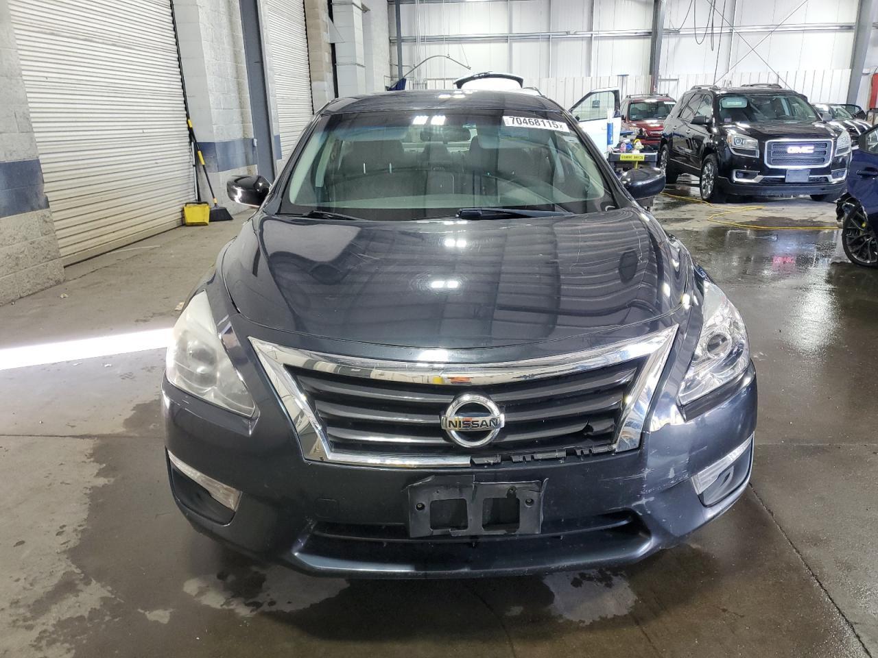 2014 Nissan Altima 2.5 - Image 5