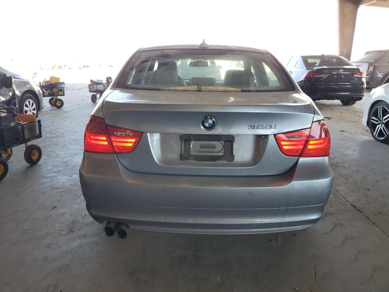 2009 BMW 328 I - Фото 6