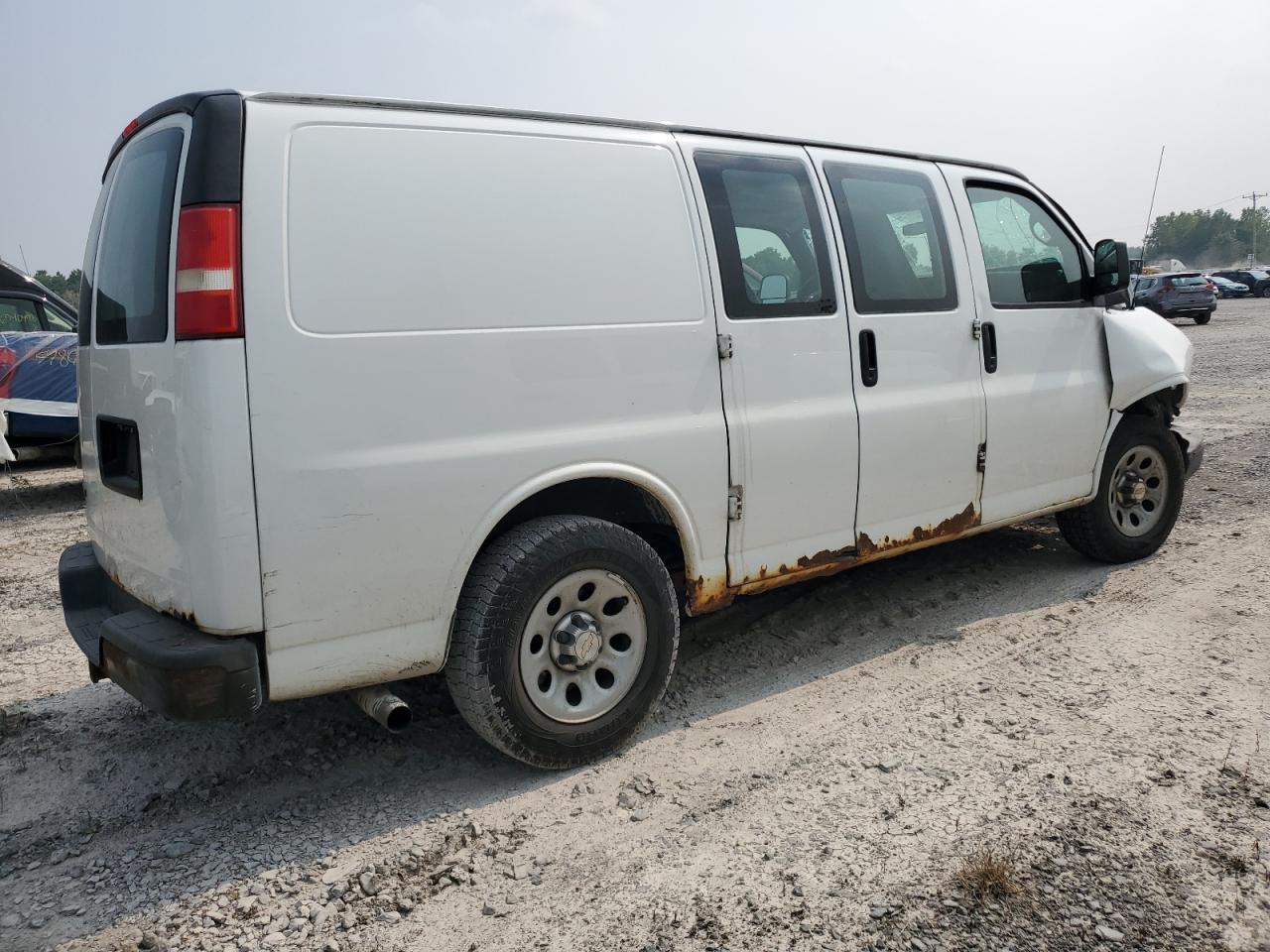 2013 Chevrolet Express G1500 - Фото 3