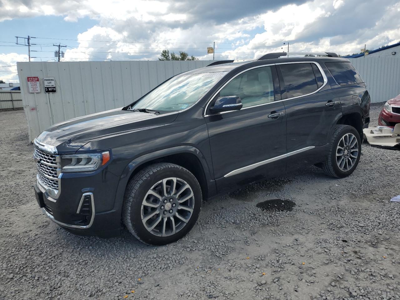 2022 GMC Acadia Denali
