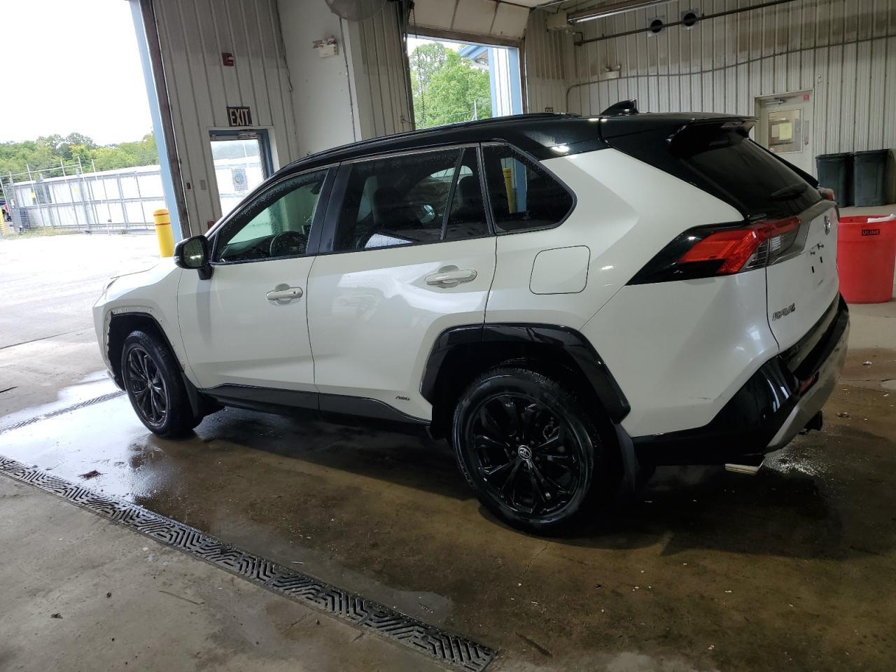 2022 Toyota Rav4 Xse - Фото 2
