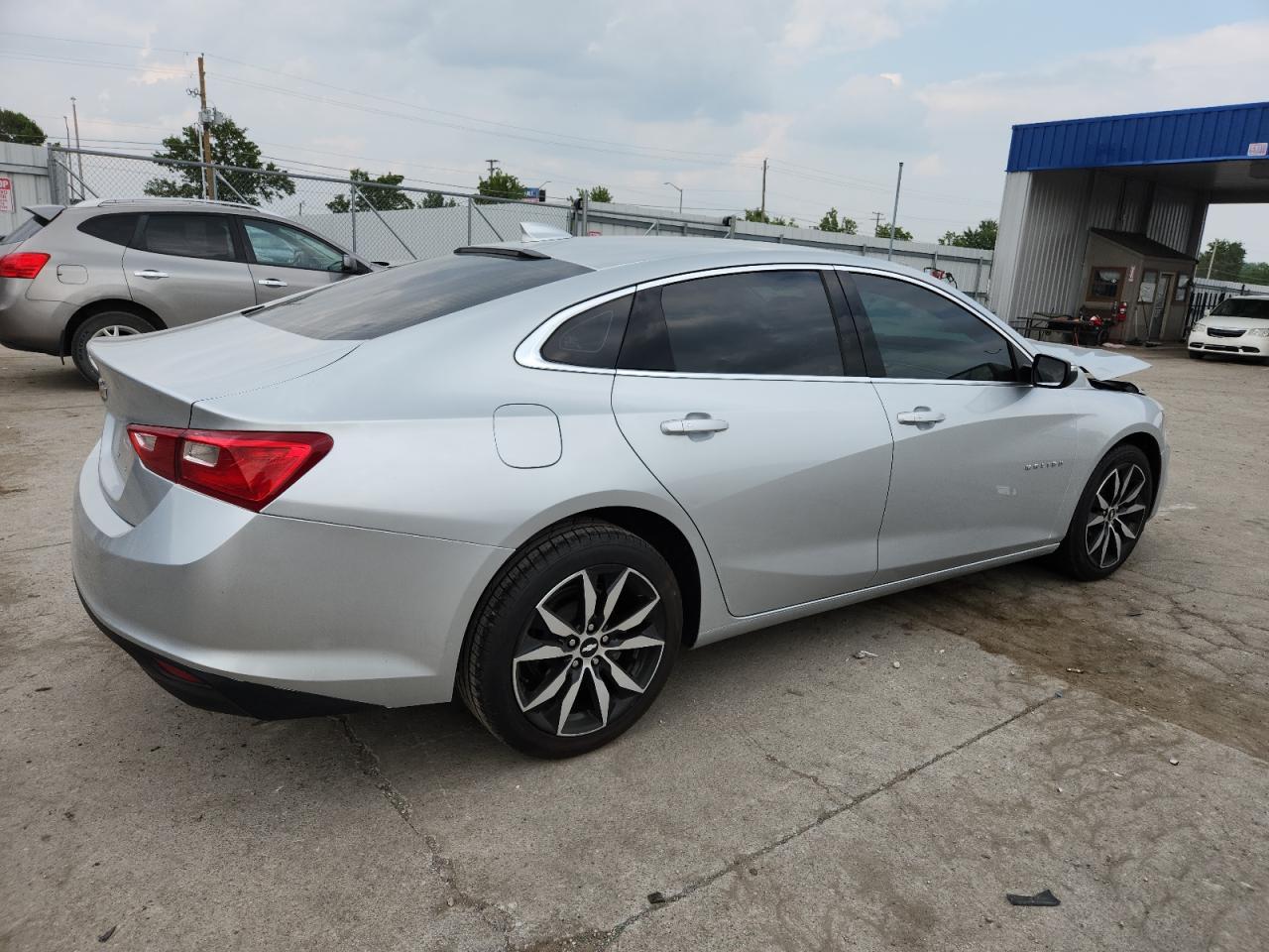 2018 Chevrolet Malibu Lt - Image 3