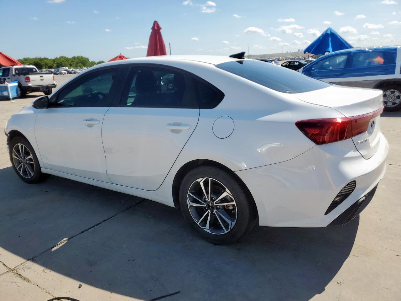 2024 Kia Forte Lx - Фото 2