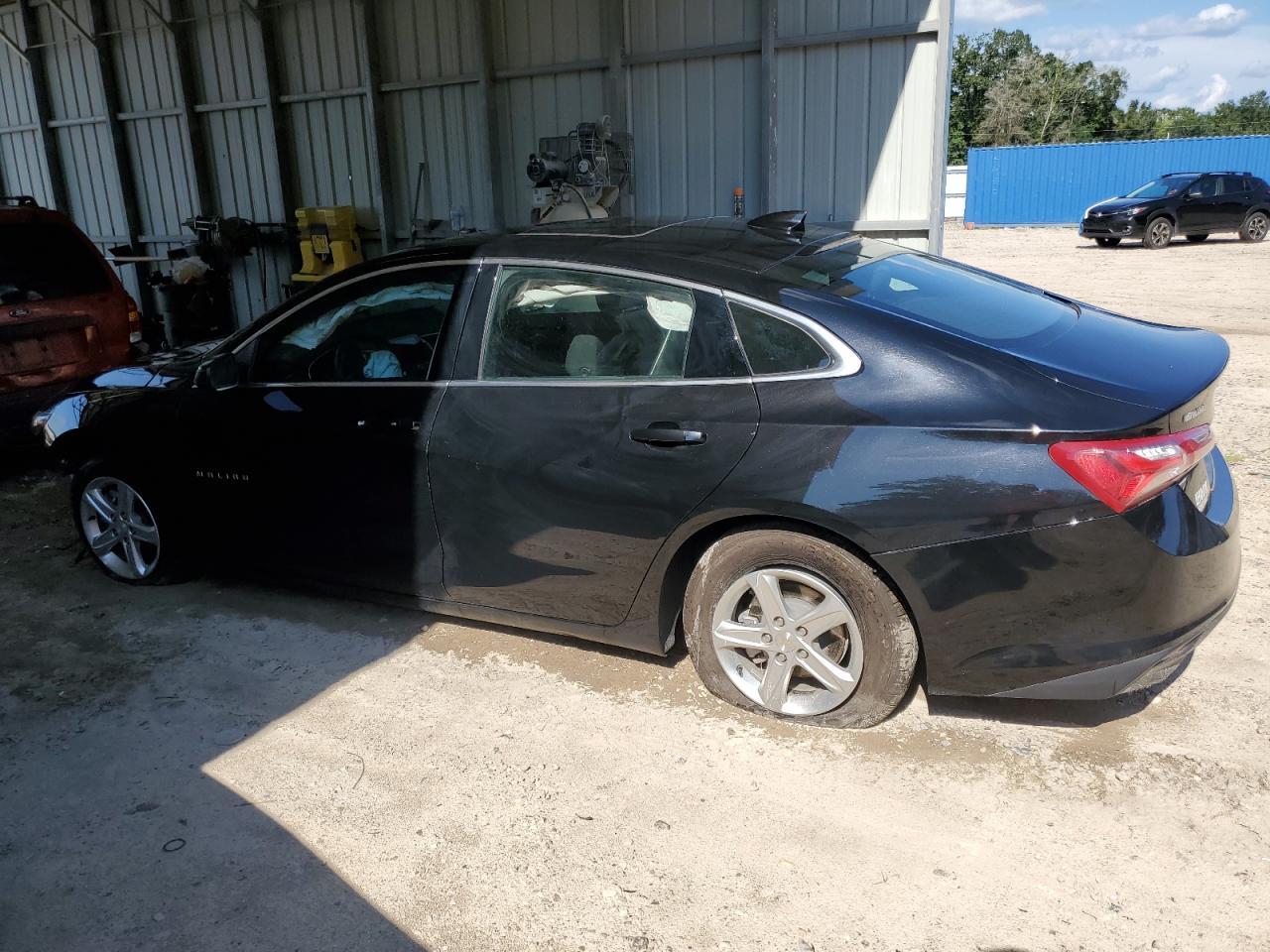 2022 Chevrolet Malibu Lt - Фото 2