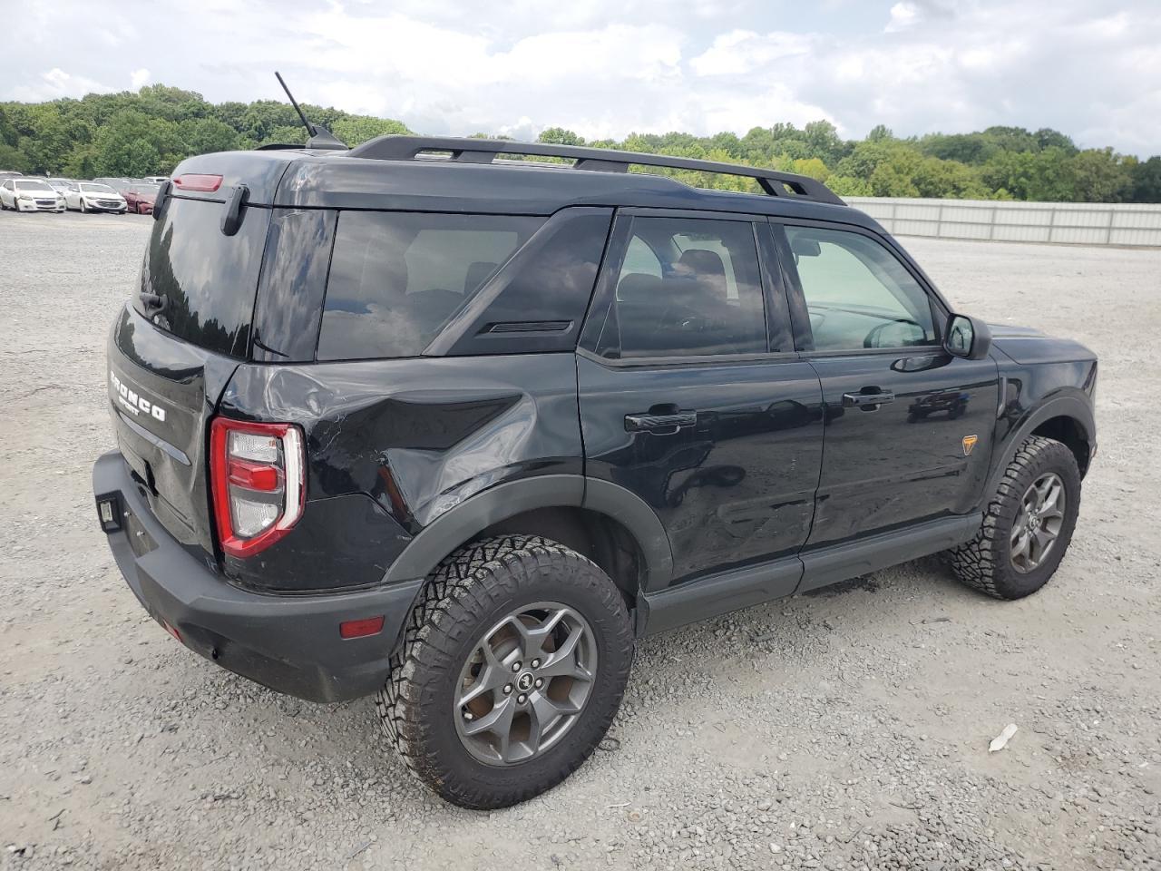 2021 Ford Bronco Sport Badlands - Image 3