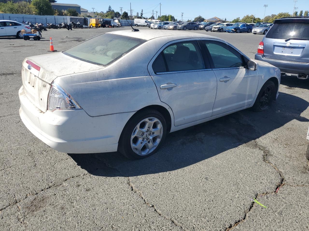 2010 Ford Fusion Se - Image 3