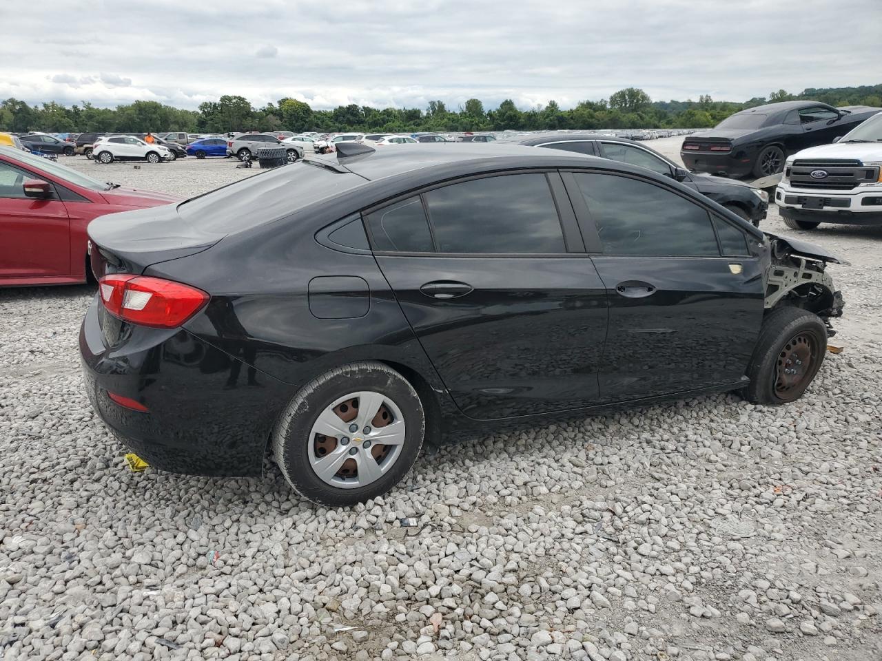 2018 Chevrolet Cruze Ls - Фото 3