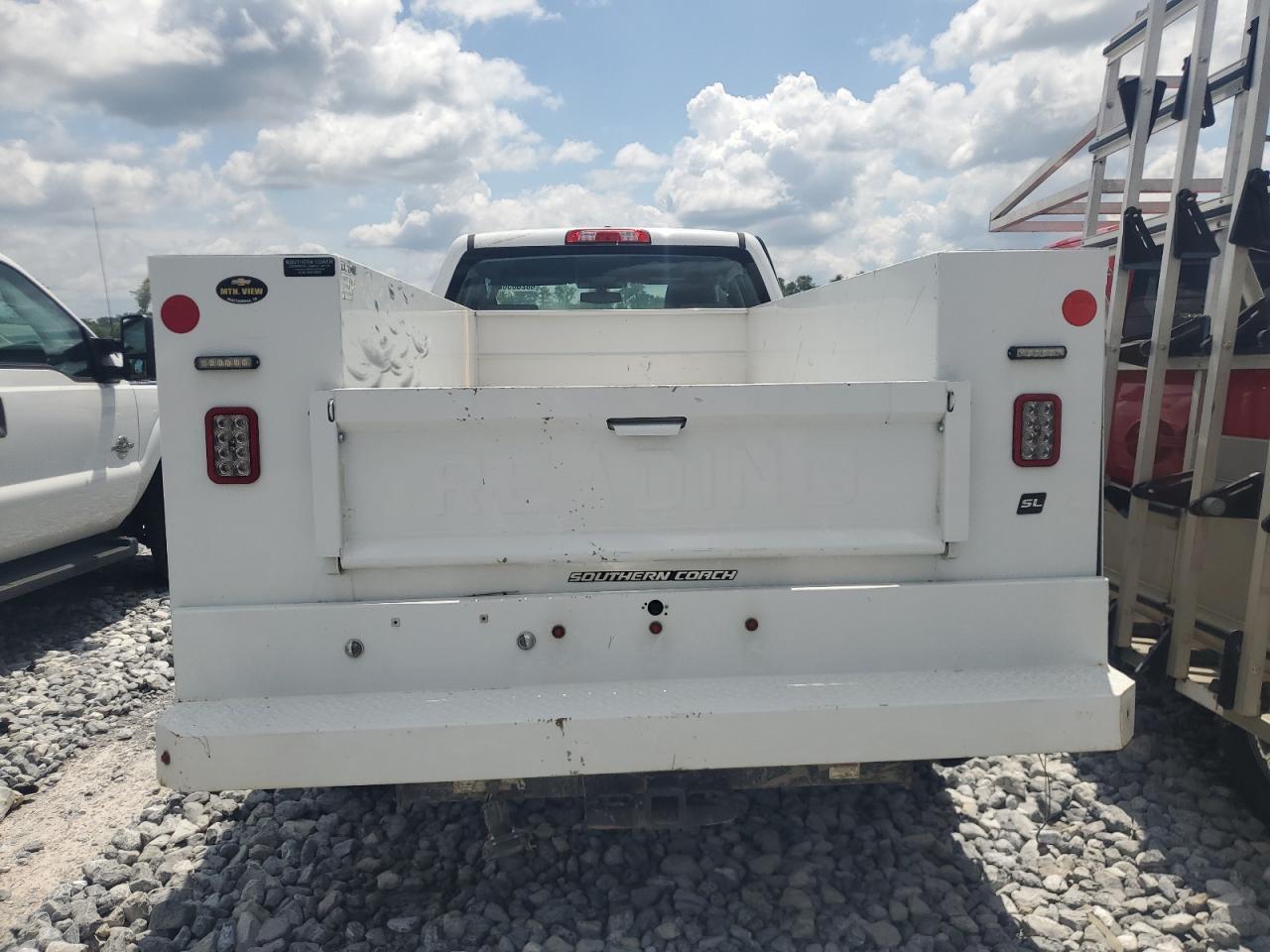 2017 Chevrolet Silverado K2500 Heavy Duty - Фото 6