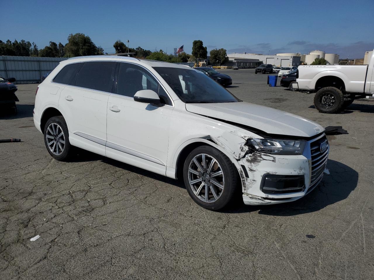2017 Audi Q7 Premium Plus - Фото 4