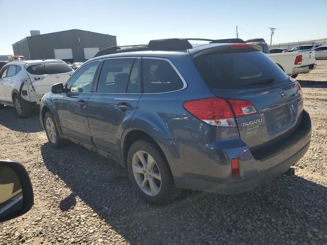 2013 Subaru Outback 2.5I Premium - Фото 2
