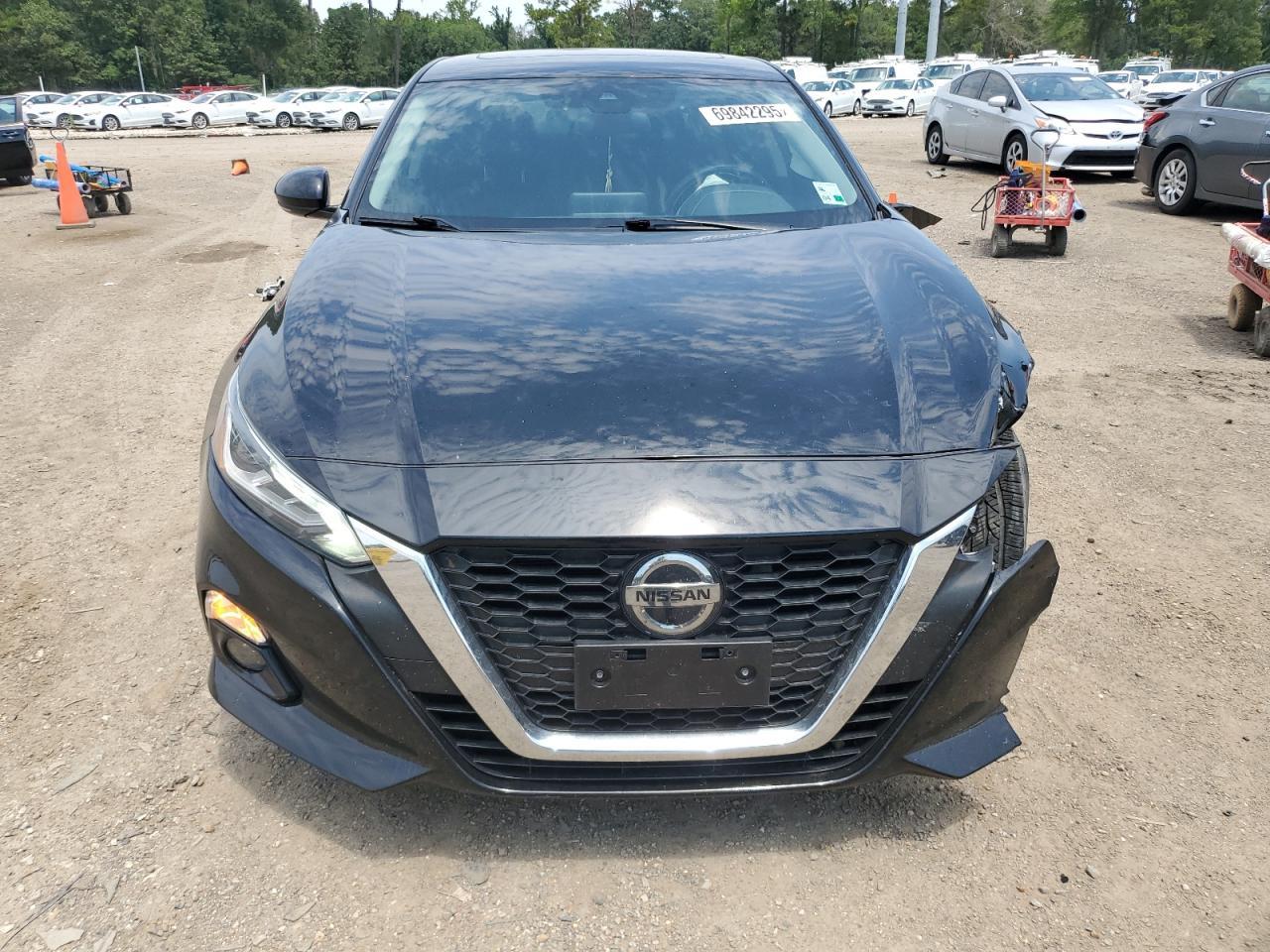 2022 Nissan Altima Sl - Image 5
