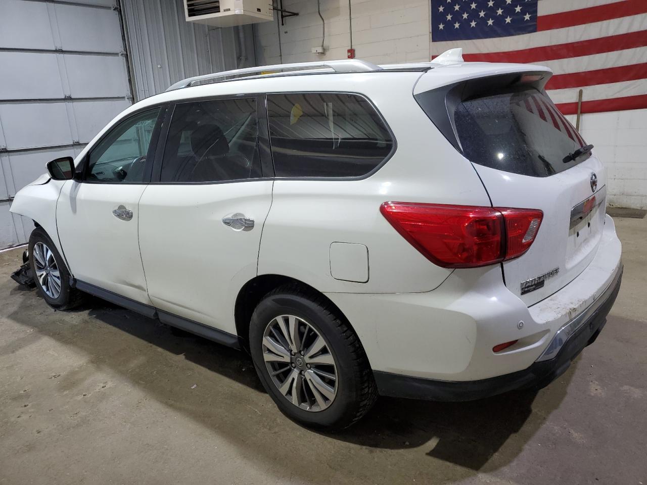 2020 Nissan Pathfinder Sv - Image 2