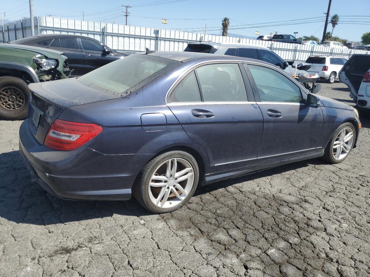 2013 Mercedes-Benz C 250 - Image 3