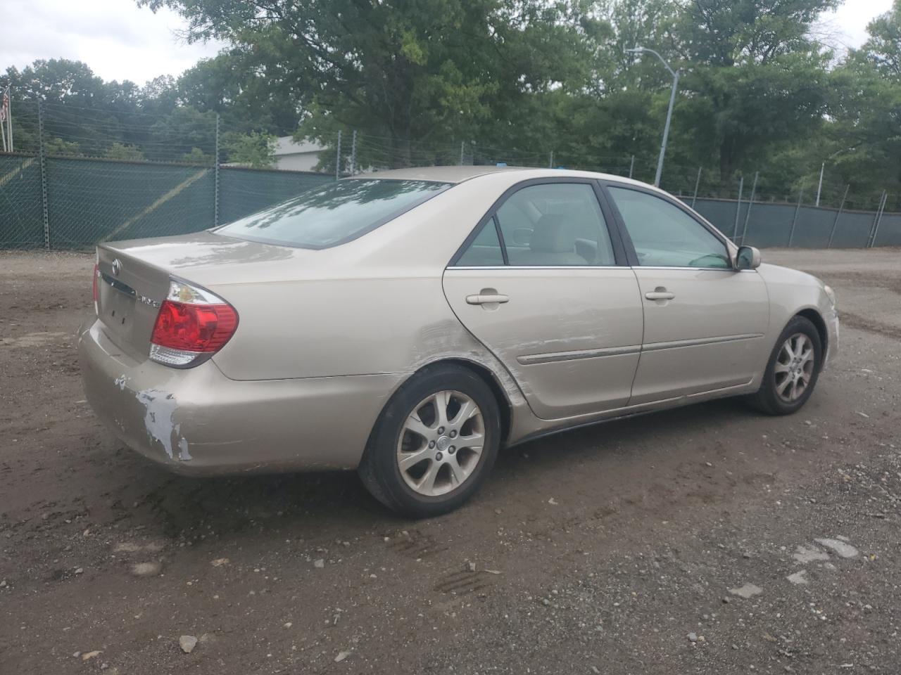 2006 Toyota Camry Le - Image 3