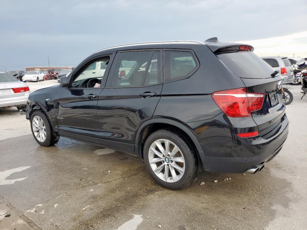 2017 BMW X3 xDrive28I - Image 2