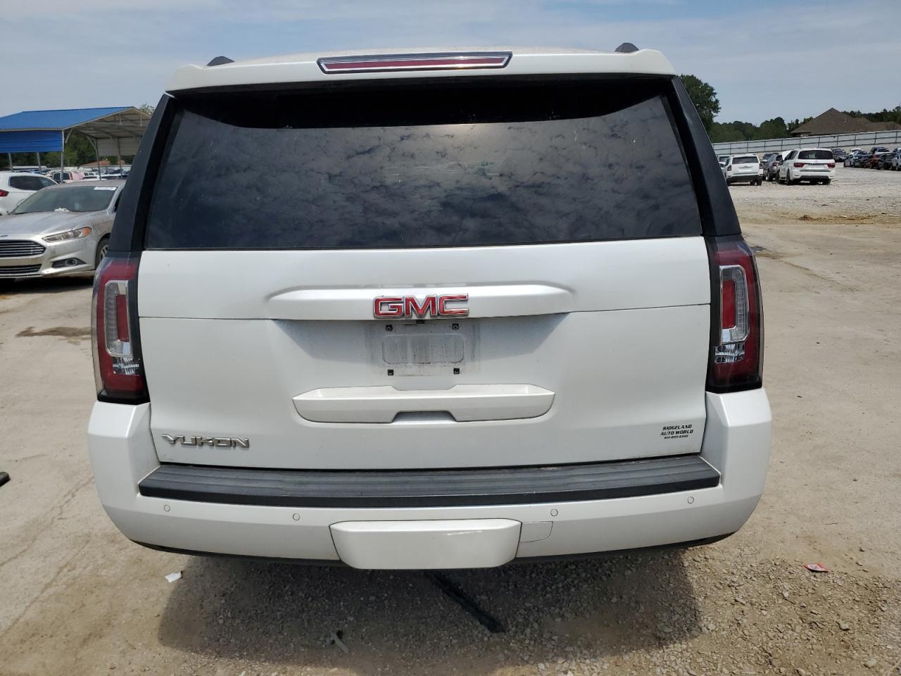 2016 GMC Yukon Slt - Фото 6