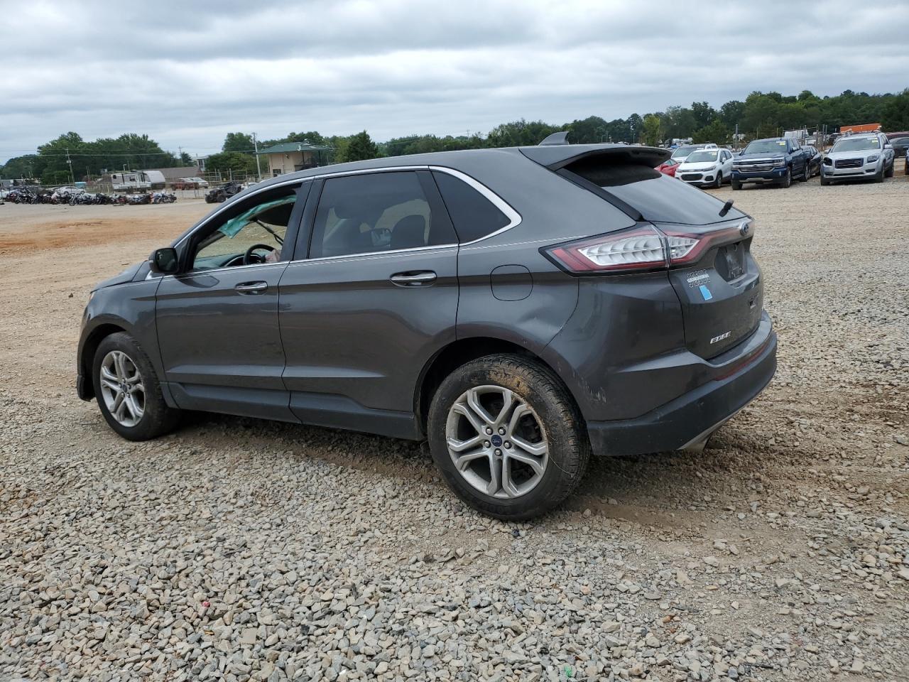 2017 Ford Edge Titanium - Фото 2