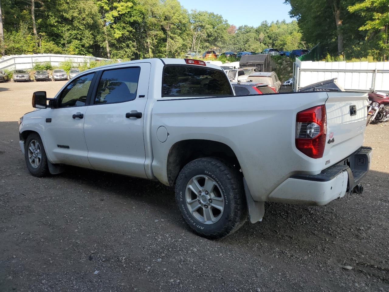2017 Toyota Tundra Crewmax Sr5 - Фото 2